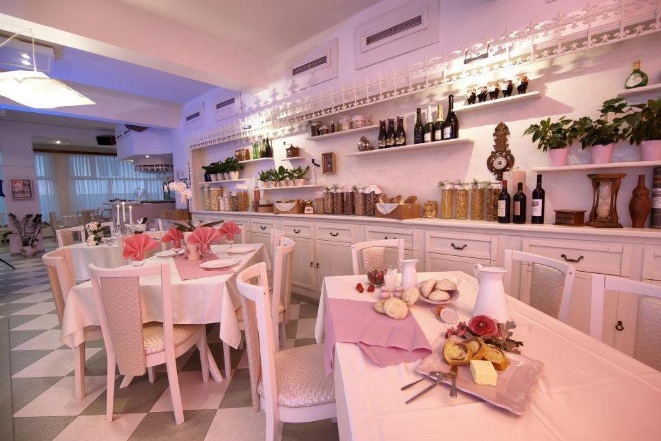 Family Hotel Mania Stara Zagora Buitenkant foto